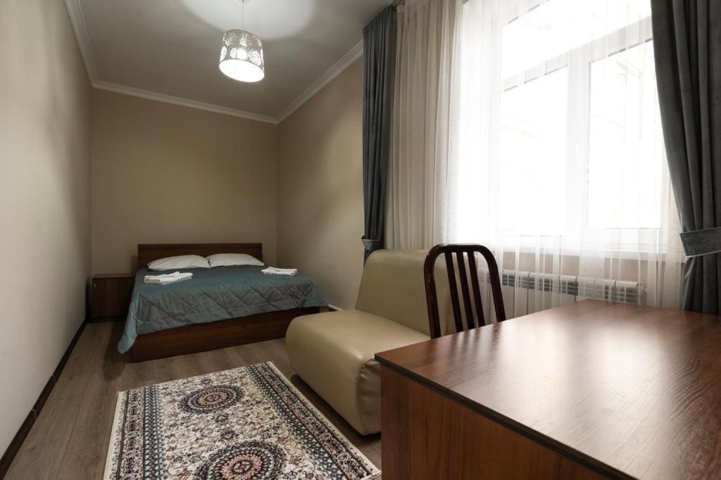 Muras Hotel Каракол Екстер'єр фото