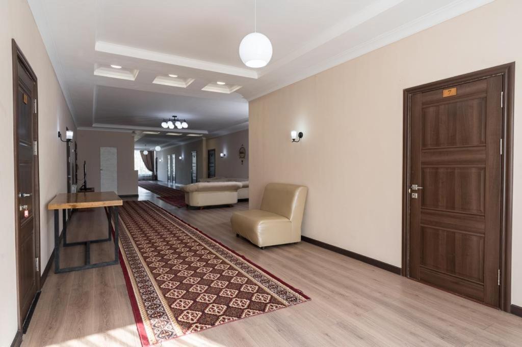 Muras Hotel Каракол Екстер'єр фото