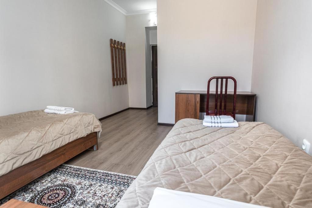 Muras Hotel Каракол Екстер'єр фото