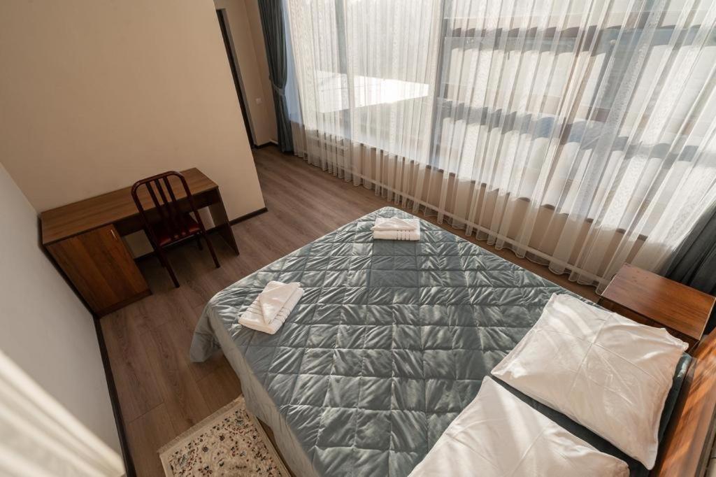 Muras Hotel Каракол Екстер'єр фото