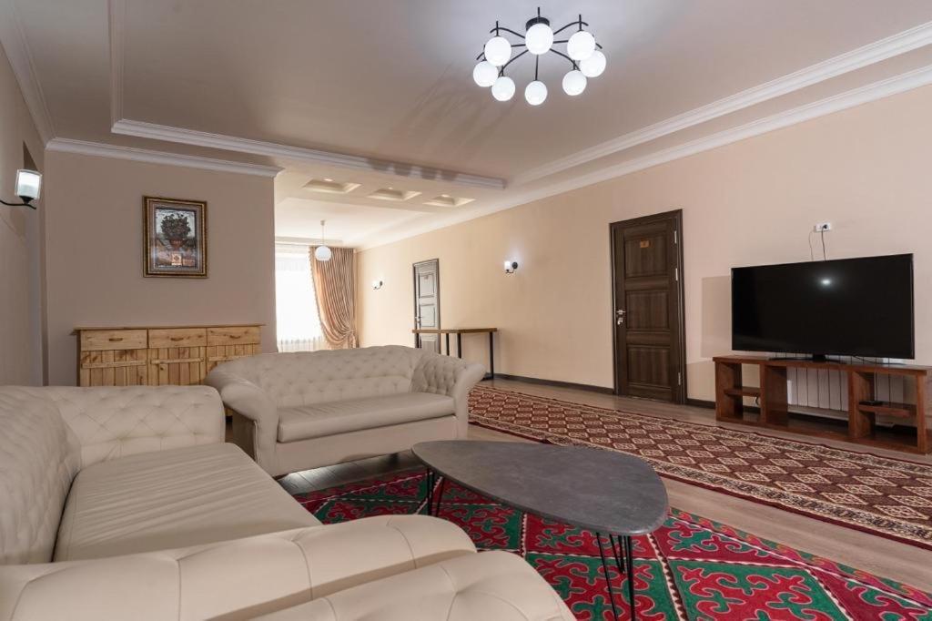 Muras Hotel Каракол Екстер'єр фото
